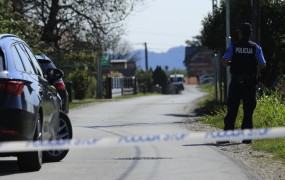 Policijski specialci v vasi pri Ptuju: v Dražencih streljanje, bodo specialci vdrli v hišo?