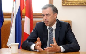 Gregor Macedoni, novomeški župan: Država nas je glede Romov pustila na cedilu