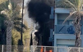 Več kot 2000 žrtev v spopadih med izraelsko vojsko in gibanjem Hamas