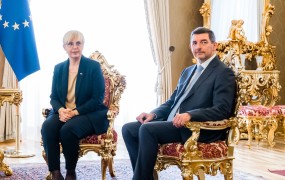 Ruska mreža prvega soproga: zakaj predsednica Nataša Pirc Musar skriva posle svojega moža?
