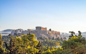 Ste polni denarja in želite zaseben ogled atenske Akropole? Pripravite 5000 evrov!