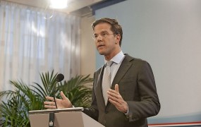 Nizozemski premier Mark Rutte favorit za novega šefa Nata