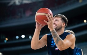 Dončić spet v začetni peterki tekme zvezd lige NBA