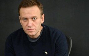 Putinov kritik Aleksej Navalni umrl v ruskem zaporu