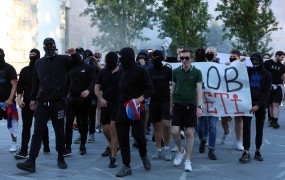 Poveličevanje nacizma in fašizma: "Junija so v Ljubljani paradirali neonacisti, strašili, grozili ljudem"