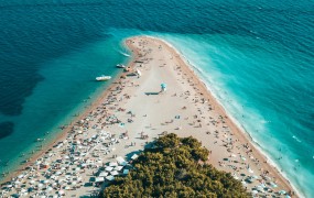 Kuhanje v Jadranu: morje na Hrvaškem pri skoraj 30 stopinjah Celzija