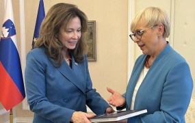 Ameriška veleposlanica zapušča Slovenijo