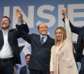 Italija: Desnica uradno z večino v obeh domovih parlamenta