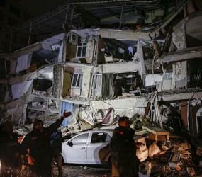 Silovit potres v Turčiji in Siriji: na stotine mrtvih