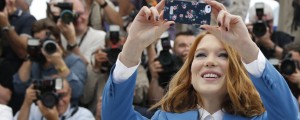 Na festivalu v Cannesu prepovedali selfije