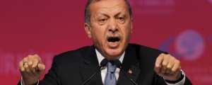 Erdogan ne popušča: Gülena želi tudi uradno