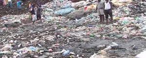 VIDEO in FOTO: Gora smeti pod seboj pokopala več družin, vsaj 17 mrtvih