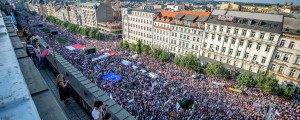 Aretacije v vrhu češke politike napovedujejo politično krizo