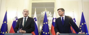 Predsednik Pahor daje Janezu Janši ključe Banke Slovenije