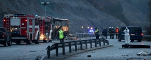 Najmanj 46 mrtvih makedonskih turistov v nesreči avtobusa