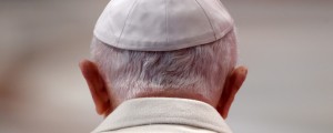 Nekdanji papež ni ukrepal, čeprav je vedel za zlorabe otrok s strani duhovnikov