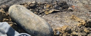 FOTO: Na Pragerskem našli neeksplodirano 200-kilogramsko bombo
