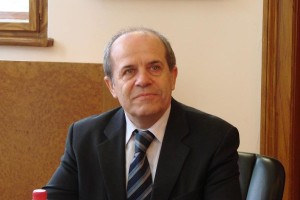 Fašiste ustvarjajo razni štrancarji, ki nalagajo denar v tujini