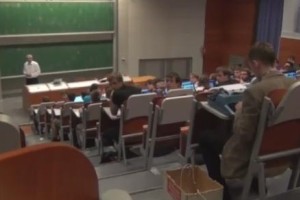 VIDEO: Študent poskrbel za smeh