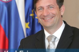 Karl Erjavec o teti iz ozadja