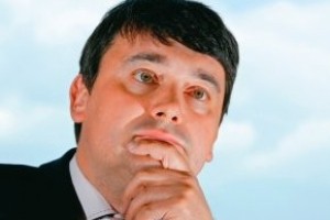Razlika med Tinetom in Spomenko Hribar