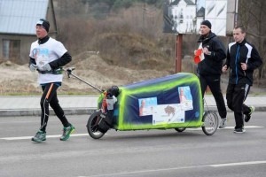 Poljski maratonec na 2000-kilometrski tek do Vatikana