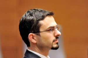 Tonin: Z novo vlado smo dobili politično kadrovanje najslabše vrste