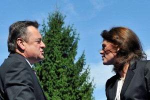 Janković ob 16. uri sklical sveta stranke, Bratuškova istočasno s poslanci PS