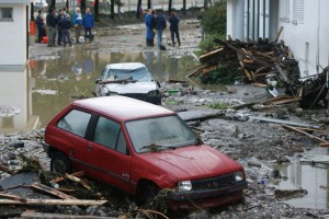 Ukrepi za poplavno varnost Železnikov se zamikajo