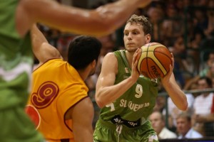 Tretja zmaga! Slovenija v živčni in tesni tekmi premagala Gruzijo