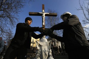 Na kriznih pogovorih v Kijevu tudi ruski posrednik