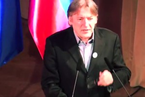 V. Simoniti: Na referendumu je potrebno zakon o arhivih odločno zavrniti