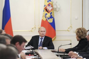 Putin naj bi Iranu znova ponudil sistem protiletalske obrambe