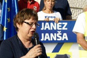 Tamara Griesser-Pečar: Slovenija se ne približuje pravni državi, ampak drsi nazaj v preteklost (FOTO)