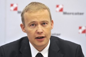 Bojan Korsika: Matej Lahovnik, (ne)lepljivi deček vseh
