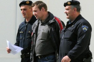 Slovenec Franc Kos za zločine v Srebrenici obsojen na 40 let zapora