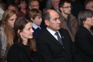 Janša: »Slovenija je zatavala, ker večina ni sledila ideji Jožeta Pučnika.«