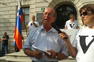 Cukjati: V totalitarizmu se zločince poveličuje, prave heroje pa zapira kot zločince