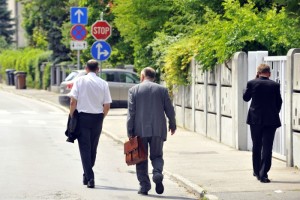 Vrhovno sodišče ni zadržalo izvršitve Janševe zaporne kazni; o tem sploh niso odločali