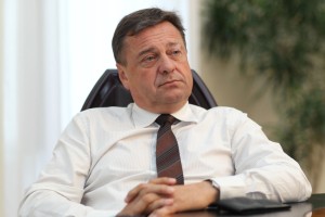 Sodišče je zavrnilo Jankovićevo tožbo zoper Finance