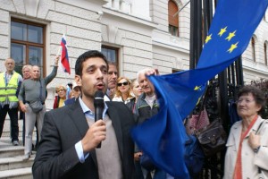 Grk Kyranakis: Komunizem nima kaj iskati v Evropski uniji! (FOTO)