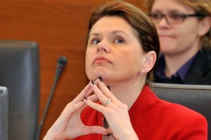 Bratuškova se bo srečala z Rodetom: nasveti za obisk pri papežu?