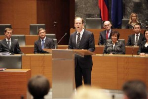 SDS: Finančni minister Mramor je potvoril zaprisego v DZ