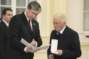 Umrl nekdanji šef Udbe in odlikovanec predsednika Türka Tomaž Ertl