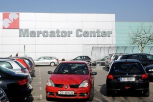 NLB opozarja: Vlada se je Evropski uniji zavezala k prodaji Mercatorja