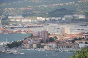 Popovičevi proti Sodu: Svojega nadzornika v Luki Koper ne damo!