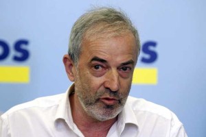 Omerza: »Padla je vlada, naj pade še novela arhivskega zakona.« 