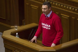 V prvi rundi z knockoutom? Boksar Kličko kandidira za predsednika Ukrajine