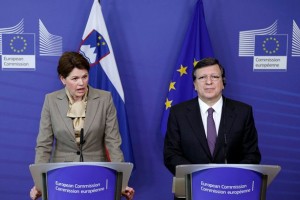 Bratuškova bo Barrosa prosila za hitro odobritev pomoči NLB 