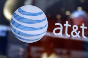 Cia telekomunikacijskemu podjetju AT&T plačuje za telefonske zapise